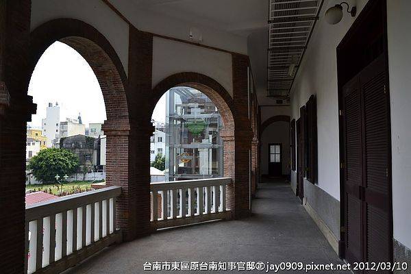 [台南東區] 原台南知事官邸 後方也有超小的彩繪屋 20120310-斯麥樂三號旅遊趴趴走