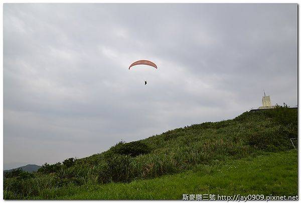 [新北市萬里] 北基萬里飛行傘基地 乘風飛翔 20120422
