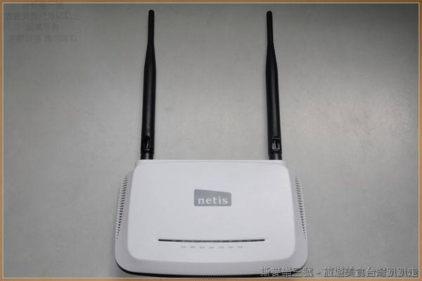 [3C商品開箱] netis WF2419 300Mbps 白極光無線寬頻分享器
