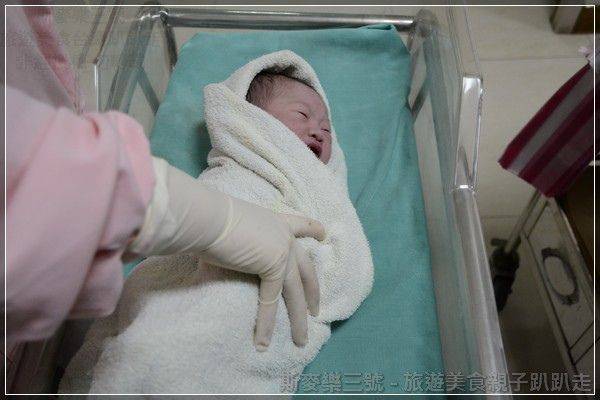 [0M3D] 寶貝出生紀錄 甜蜜的負荷 20130510-斯麥樂三號旅遊趴趴走