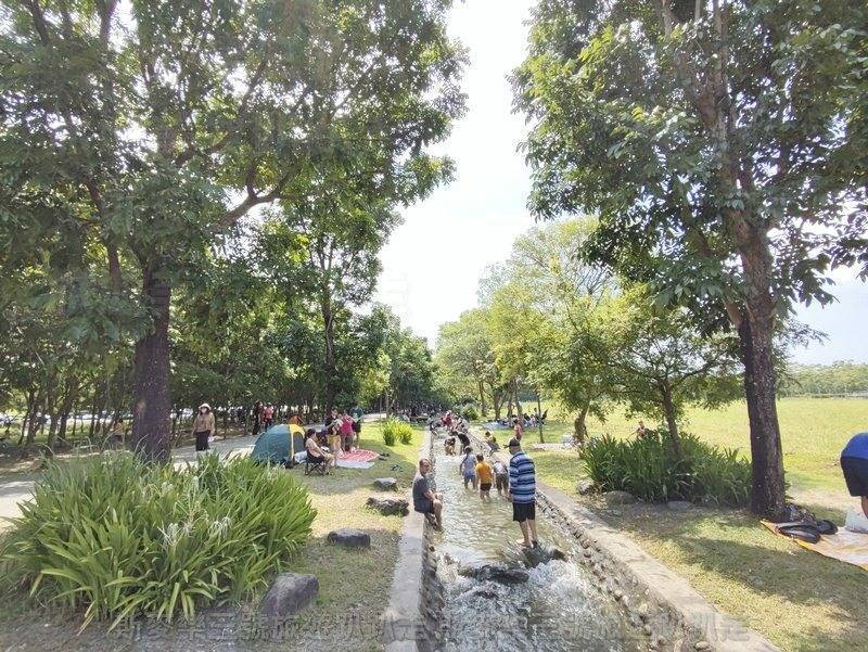 [屏東潮州] 林後四林平地森林園區 騎腳踏車露營放風箏玩水趣 20220724
